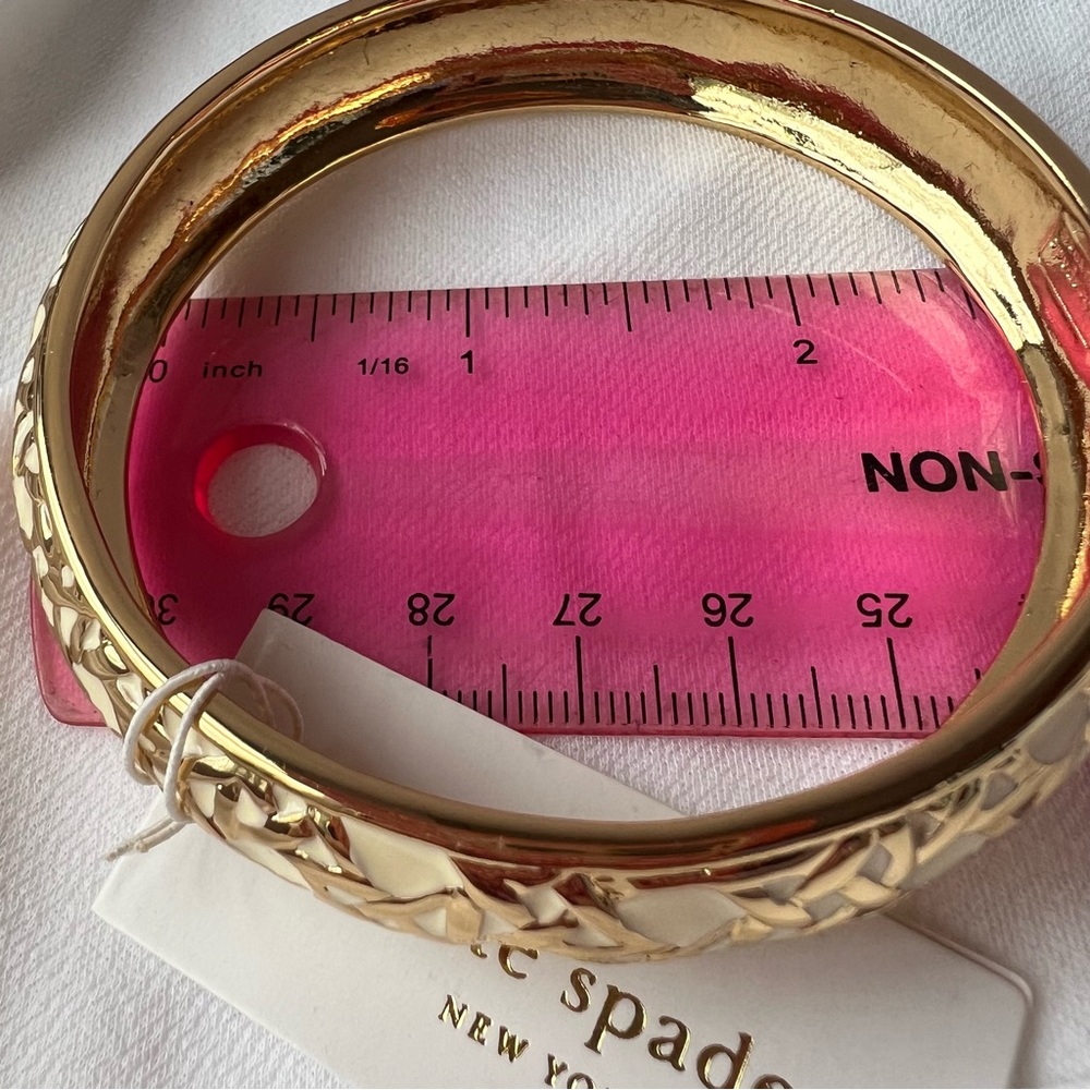 Kate Spade gold tone cream enamel wide bangle bracelet BNWT - Picture 12 of 16